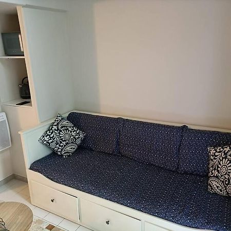 Agreable Et Paisible Studio Franqueville-Saint-Pierre Exterior foto
