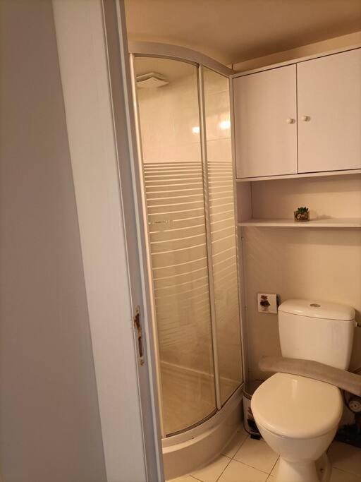 Agreable Et Paisible Studio Franqueville-Saint-Pierre Exterior foto